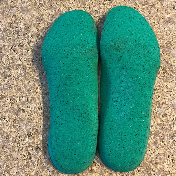 L.L. Bean Sandals or Sneakers? 7 Velcro Closure - Picture 14 of 17